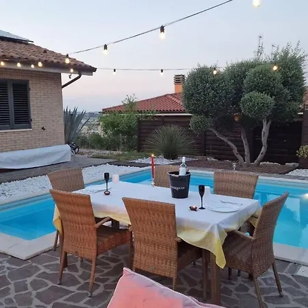 W A N D E R L U S T - Casa Con Piscina Riscaldata Ad Uso Esclusivo - Marche *